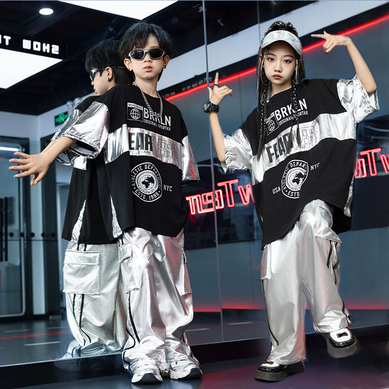 子供の街のダンスのスーツは街の男の子のヒップホップの銀色の半袖の子供のhiphopのショーの棚の太鼓の出演する服の潮を揚げます