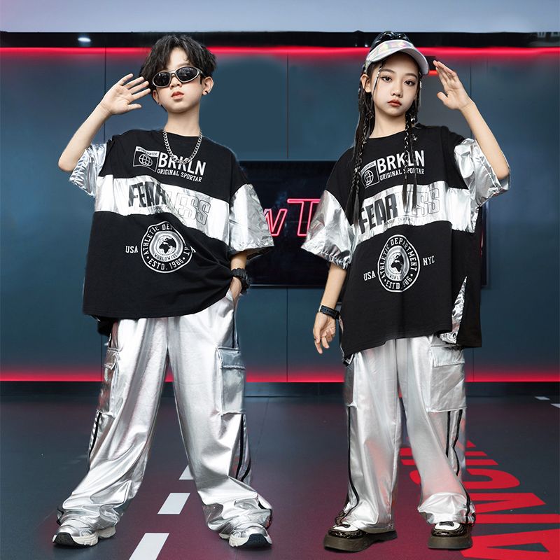 子供の街のダンスのスーツは街の男の子のヒップホップの銀色の半袖の子供のhiphopのショーの棚の太鼓の出演する服の潮を揚げます