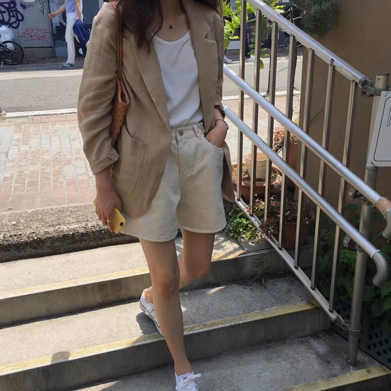 レディース ジャケット 上着 前開き 長袖 襟付き 角襟 ストレート Iライン 薄手 かわいい 大人可愛い きれいめ シンプル 上品 おしゃれ かっこいい こなれ感 ラフ マニッシュ クール 存在感 レディース ジャケット 上着 前開き 長袖 襟付き 角襟 ストレート Iライン 薄手 かわいい 大人可愛い きれいめ シンプル 上品 おしゃれ かっこいい こなれ感 ラフ マニッシュ クール 存在感