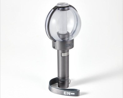 【 当日出発 】ENHYPEN OFFICIAL LIGHT STICK ver2 [公式フォトカード7枚包含+当店特典公式ランダムトレカ1枚]エナイプン ペンライト 応援棒 公式グッズ