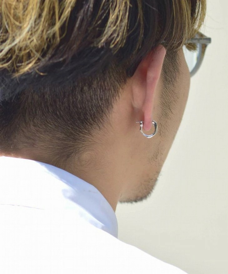 ピアス メンズ クロッシングピアス リトルクラグ SV925 サージカルステンレス LH-1EA124 メンズピアス 片耳用 1点売り クリスマス 誕生日 プレゼント ギフト 彼氏 【ネコポス】 ピアス メンズ クロッシングピアス リトルクラグ SV925 サージカルステンレス LH-1EA124 メンズピアス 片耳用 1点売り クリスマス 誕生日 プレゼント ギフト 彼氏 【ネコポス】