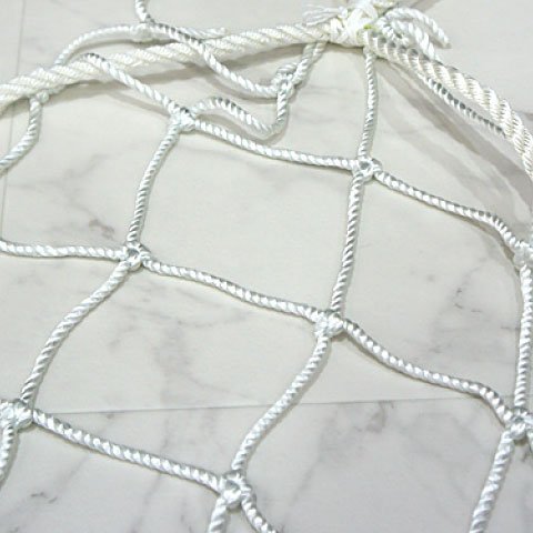 安全ネット 2.7mx3.6m 100mm目 白 線径3.7mm 養生ネット 多目的ネット 落下防止 安全ネット 2.7mx3.6m 100mm目 白 線径3.7mm 養生ネット 多目的ネット 落下防止