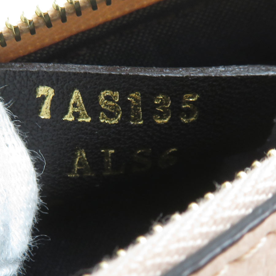 フェンディ FENDI カードケース レザー ピンクベージュ ゴールド レディース 7AS135 ALS6 e60460g フェンディ FENDI カードケース レザー ピンクベージュ ゴールド レディース 7AS135 ALS6 e60460g