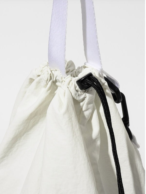NewJeans GYM SACK ファンミ Qoo10] OIOICOLLECTION [NewJeans ヘリン着用]FLAG