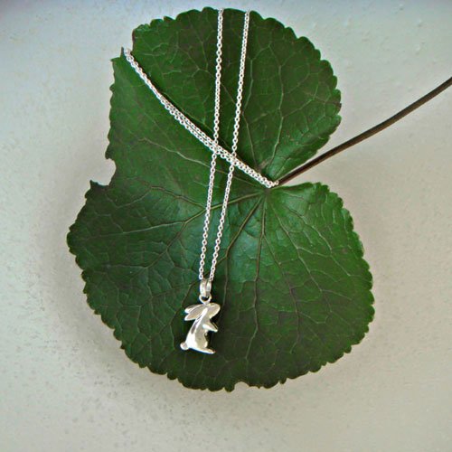 [ノベル] うさぎネックレス うさぎジュエリー うさぎグッズ うさぎアクセサリー うさぎペンダント うさぎ雑貨