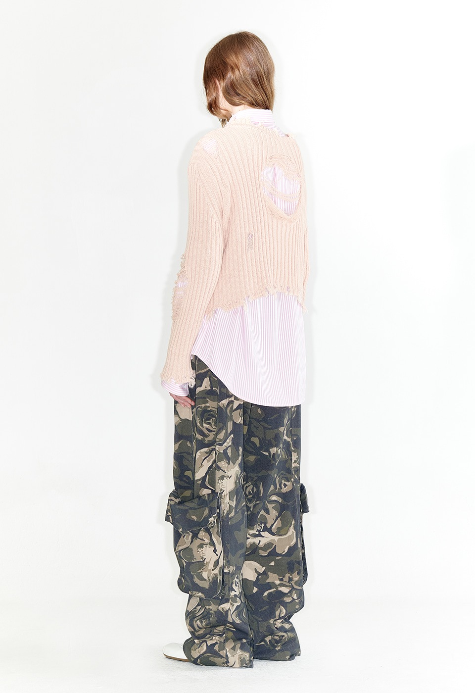 OPEN Yy】 CAMO ROLLED WAIST CARGO PANTS : KHAKI