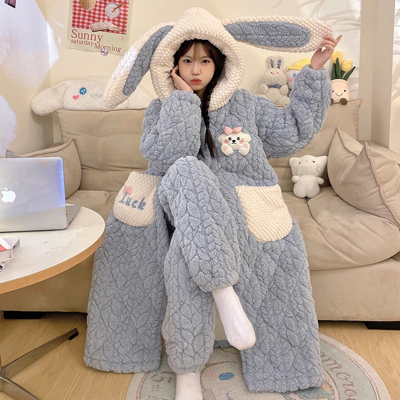 サンゴのベルベットとベルベットの厚いパジャマ女性秋冬の三階に綿を挟んで暖かい冬のパジャマがかわいい帽子の家の服 サンゴのベルベットとベルベットの厚いパジャマ女性秋冬の三階に綿を挟んで暖かい冬のパジャマがかわいい帽子の家の服