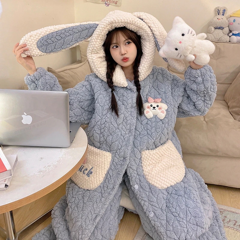 サンゴのベルベットとベルベットの厚いパジャマ女性秋冬の三階に綿を挟んで暖かい冬のパジャマがかわいい帽子の家の服 サンゴのベルベットとベルベットの厚いパジャマ女性秋冬の三階に綿を挟んで暖かい冬のパジャマがかわいい帽子の家の服