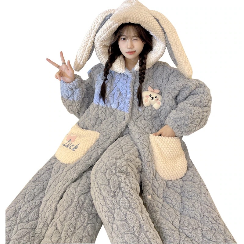 サンゴのベルベットとベルベットの厚いパジャマ女性秋冬の三階に綿を挟んで暖かい冬のパジャマがかわいい帽子の家の服 サンゴのベルベットとベルベットの厚いパジャマ女性秋冬の三階に綿を挟んで暖かい冬のパジャマがかわいい帽子の家の服