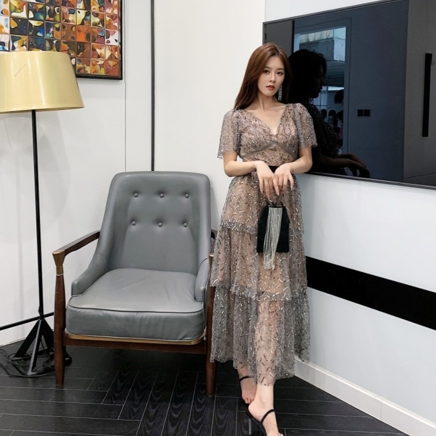 スパンコールのオシャレなデザインの半袖 イブニングドレス スパンコールのオシャレなデザインの半袖 イブニングドレス 楽天市場