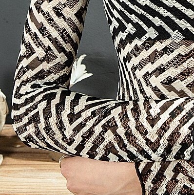 レースシャツ ブラック トップス Tシャツ シャツ スリム 細身 ストレート スマート かわいい