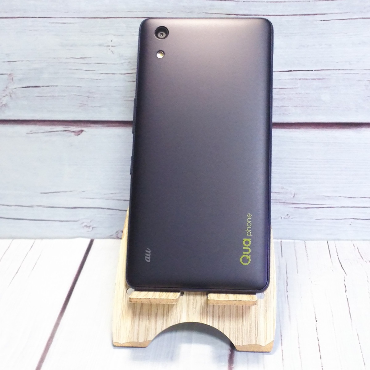 白ロム au(KDDI) 携帯電話 ブラック Amazon | IS05 グリーン×ブラック 携帯電話 白ロム au | IS