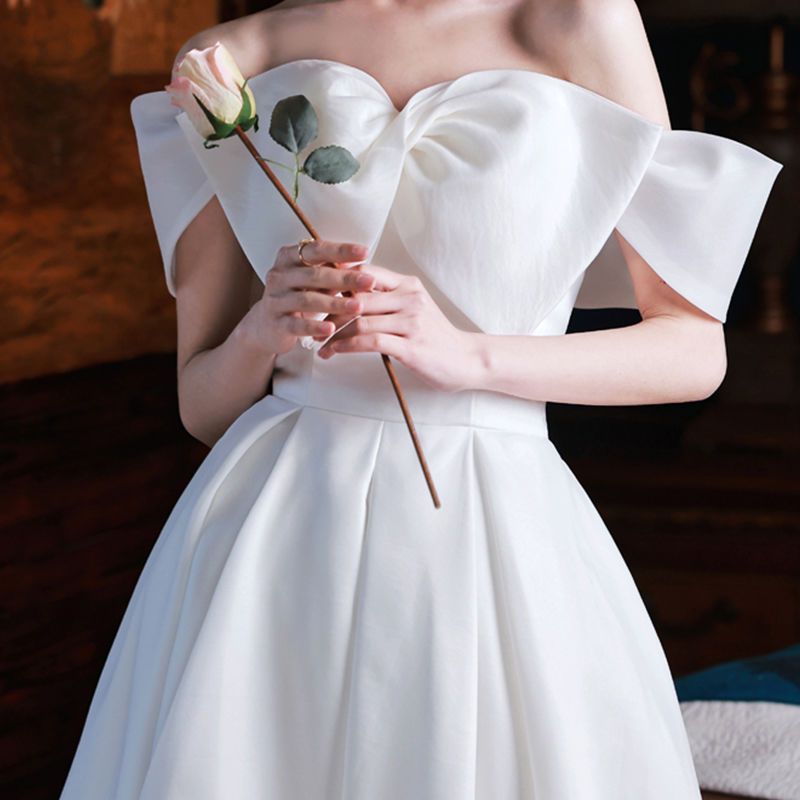 ホワイトドレス新作フレンチ花嫁ライトウエディングドレス 気質 結婚式 演奏会 発表会 卒業式 成人式 同窓会 ドレス