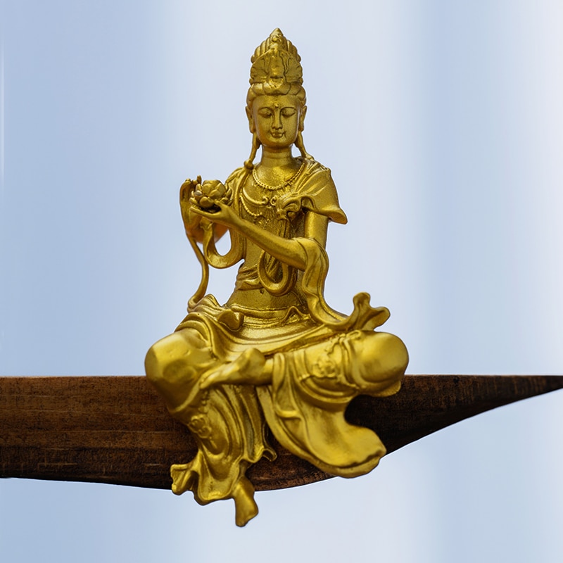 手作 持蓮観音菩薩像 金色の光と祝福の守護菩薩像書斎やリビングで幸福と安らぎをもたらす 手作 持蓮観音菩薩像 金色の光と祝福の守護菩薩像書斎やリビングで幸福と安らぎをもたらす