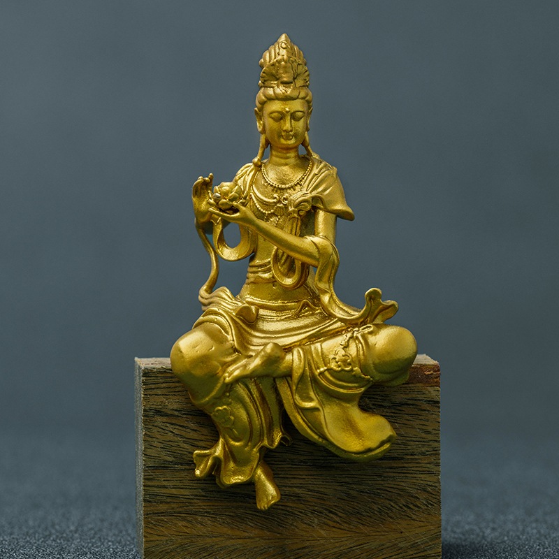 手作 持蓮観音菩薩像 金色の光と祝福の守護菩薩像書斎やリビングで幸福と安らぎをもたらす 手作 持蓮観音菩薩像 金色の光と祝福の守護菩薩像書斎やリビングで幸福と安らぎをもたらす