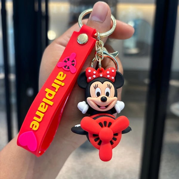 Qoo10] ストロベリーベアキーホルダーミッキーマウ