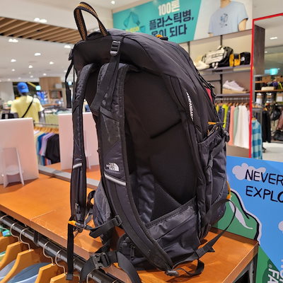 セール！THE NORTH FACE 40 リュック Qoo10] ザノースフェイス [2022新商品]TRACK 40(NM : バッグ・雑貨