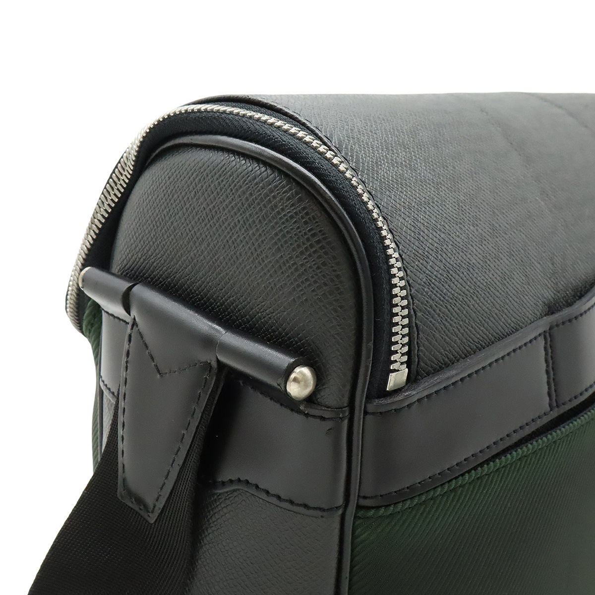 タイガ タイミール ショルダーバッグ メッセンジャーバッグ 斜め掛け レザー キャンバス アルドワーズ M3086 タイガ タイミール ショルダーバッグ メッセンジャーバッグ 斜め掛け レザー キャンバス アルドワーズ M3086