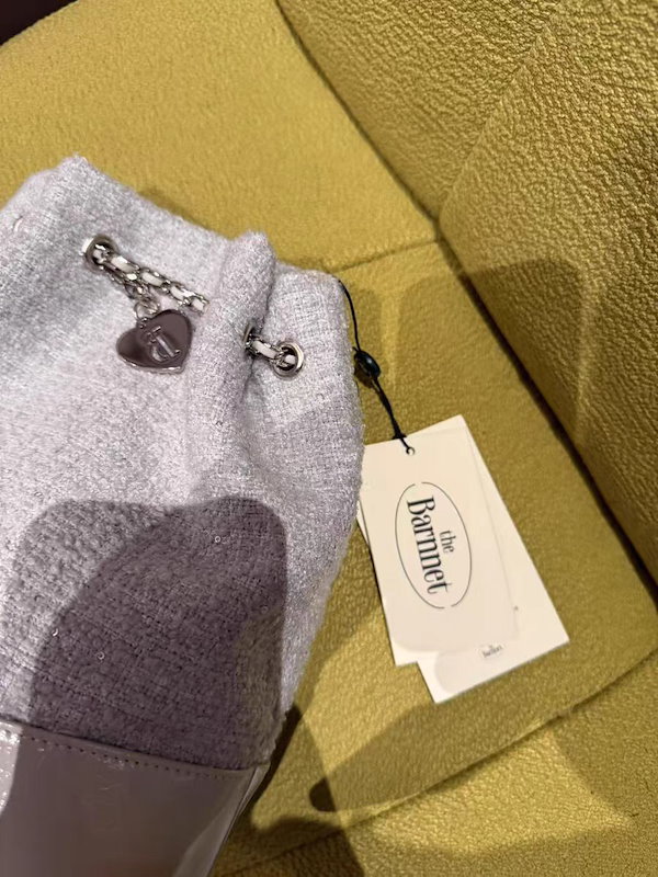 The barnnet ツイードチェーンバッグ　リュック The barnnet ツイードチェーンバッグ（Tweed Drawstring Chain