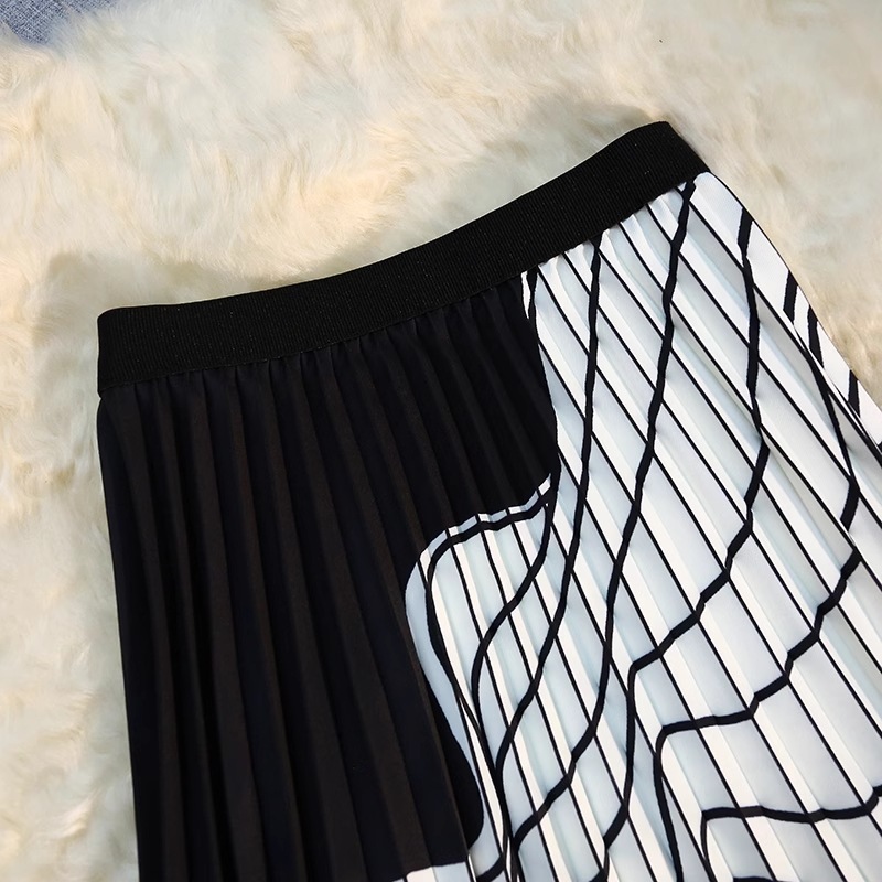 スカート 膝丈 ひざ丈 膝下 ミモレ ミモレ丈 ロング ロング丈 フレア セミフレア プリーツ かわいい 大人可愛い きれいめ 大人 上品 おしゃれ お洒落 大人女子 こなれ感 キュート 主役級