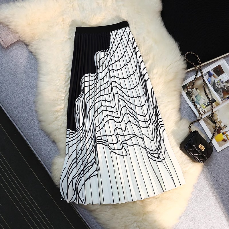 スカート 膝丈 ひざ丈 膝下 ミモレ ミモレ丈 ロング ロング丈 フレア セミフレア プリーツ かわいい 大人可愛い きれいめ 大人 上品 おしゃれ お洒落 大人女子 こなれ感 キュート 主役級