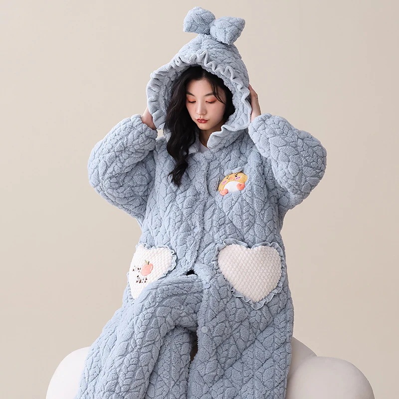 サンゴのベルベットの寝衣の女性秋冬の新しいベルベットの厚い綿のパジャマの中の長いフランネルの家庭服 サンゴのベルベットの寝衣の女性秋冬の新しいベルベットの厚い綿のパジャマの中の長いフランネルの家庭服
