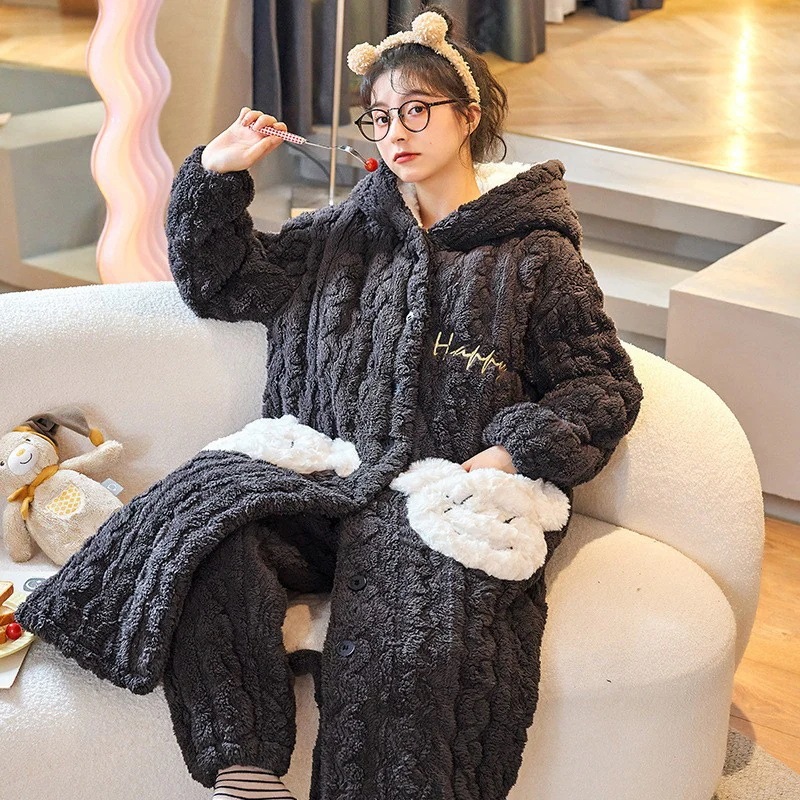 サンゴのベルベットの寝衣の女性秋冬の新しいベルベットの厚い綿のパジャマの中の長いフランネルの家庭服 サンゴのベルベットの寝衣の女性秋冬の新しいベルベットの厚い綿のパジャマの中の長いフランネルの家庭服