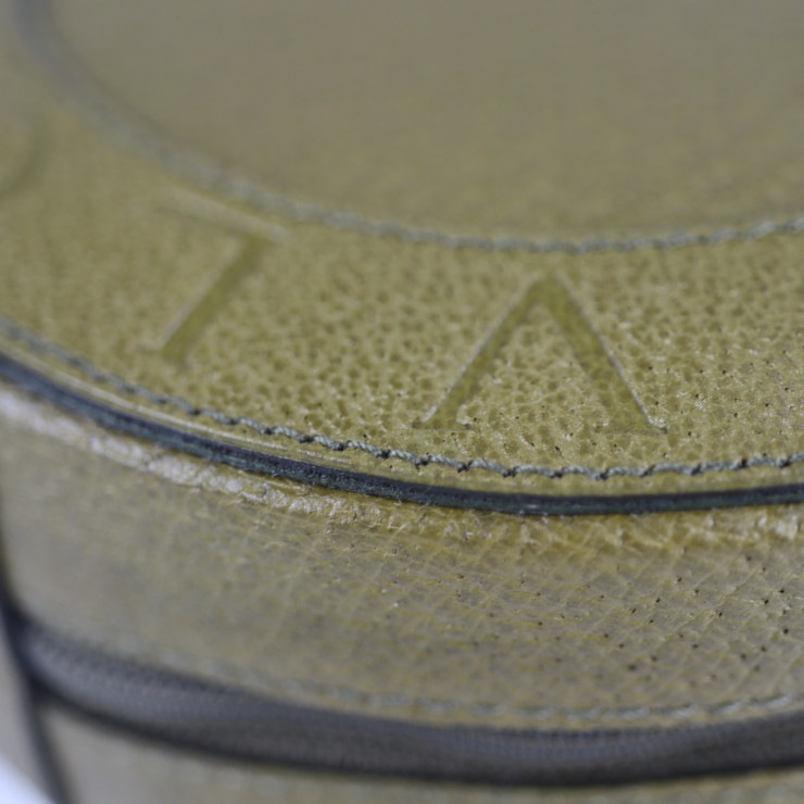 超美品 BVLGARI ブルガリ ショルダーバッグ - Yoyo ヨーヨー B-ZERO1 ビーゼロワン レザー カーキグリーン系 ポシェット ラウンド ロゴ【本物保証】 超美品 BVLGARI ブルガリ ショルダーバッグ - Yoyo ヨーヨー B-ZERO1 ビーゼロワン レザー カーキグリーン系 ポシェット ラウンド ロゴ【本物保証】