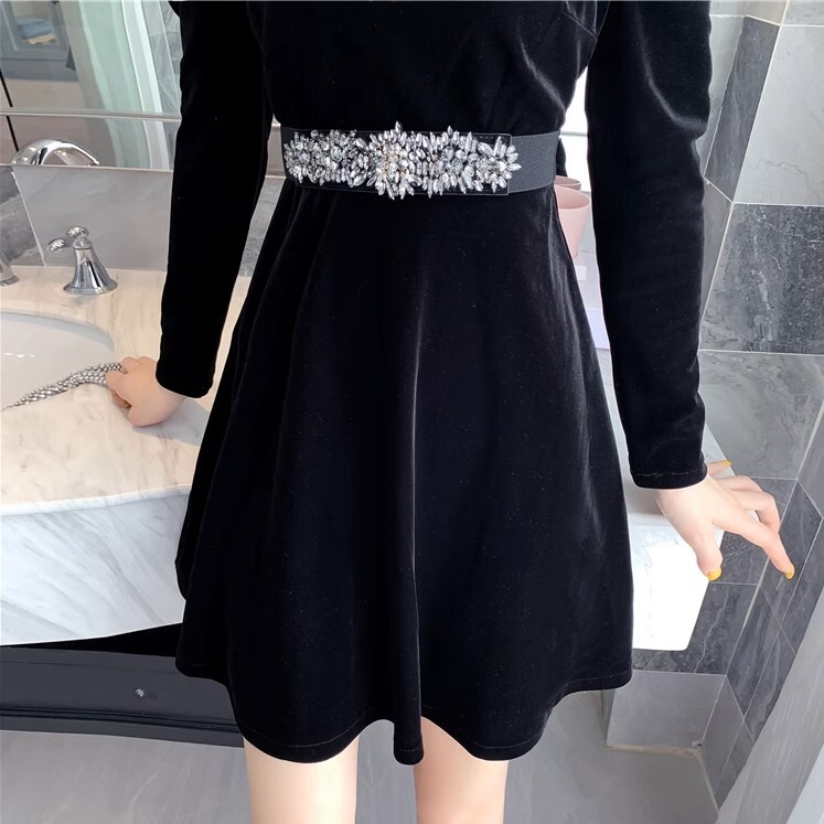 レディース ワンピース ドレス フレア ミニ 膝下 ミモレ 長袖 スクエアネック Aライン ベルト ウエストマーク ハイウエスト 薄手 ベロア ベルト付き かわいい 大人可愛い きれいめ シンプル