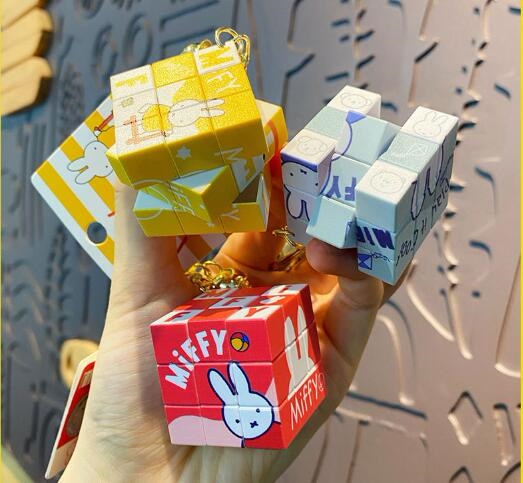 Qoo10] 純miffyルービックキューブキーホルダ