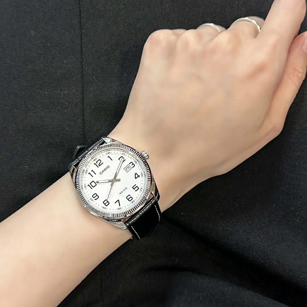 日本未発売 カシオ アナログ 腕時計 手表 メンズ 男女兼用 シンプル 白文字盤 本革 ブラック 革ベルト ビジネス 仕事用 おしゃれ 時計 誕生日プレゼント 大学生 彼氏 彼女 夫 父 誕生日プレゼ 日本未発売 カシオ アナログ 腕時計 手表 メンズ 男女兼用 シンプル 白文字盤 本革 ブラック 革ベルト ビジネス 仕事用 おしゃれ 時計 誕生日プレゼント 大学生 彼氏 彼女 夫 父 誕生日プレゼ