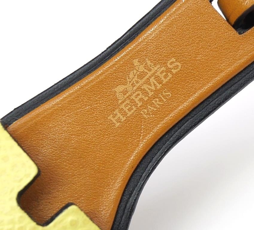 エルメス HERMES バッグチャーム オランナノ イエロー レザー(66737) エルメス HERMES バッグチャーム オランナノ イエロー レザー(66737)