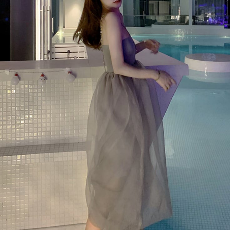 ワンピース 上着 人気 おすすめ おしゃれ お洒落 激安 安い プチプラ オフショルダー 肩出し ノースリーブ ふわふわ ふんわり 膝丈 無地 シースルー シアー 透け ポリエステル lon