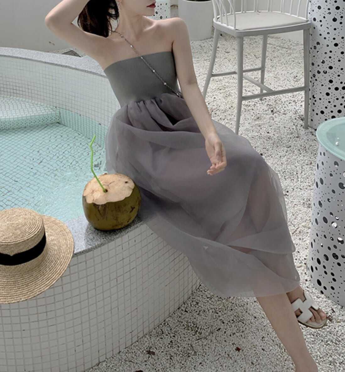 ワンピース 上着 人気 おすすめ おしゃれ お洒落 激安 安い プチプラ オフショルダー 肩出し ノースリーブ ふわふわ ふんわり 膝丈 無地 シースルー シアー 透け ポリエステル lon