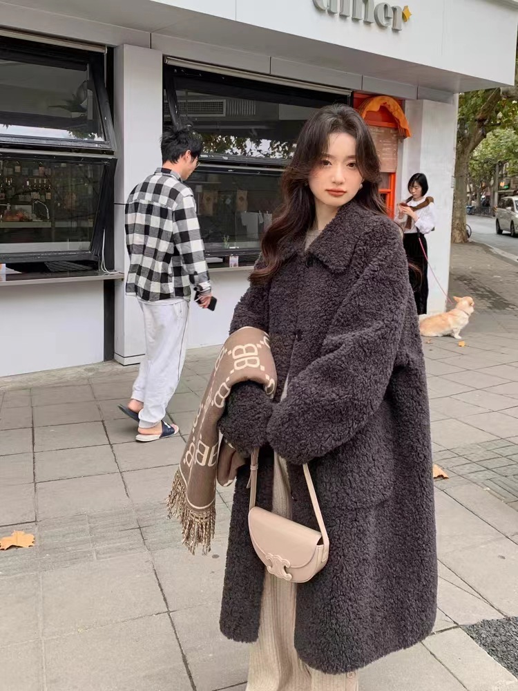 ラムウールコート レディース ロング フルウール とろみファー ワンファー コート ゆったり 冬 ラムウールコート レディース ロング フルウール とろみファー ワンファー コート ゆったり 冬