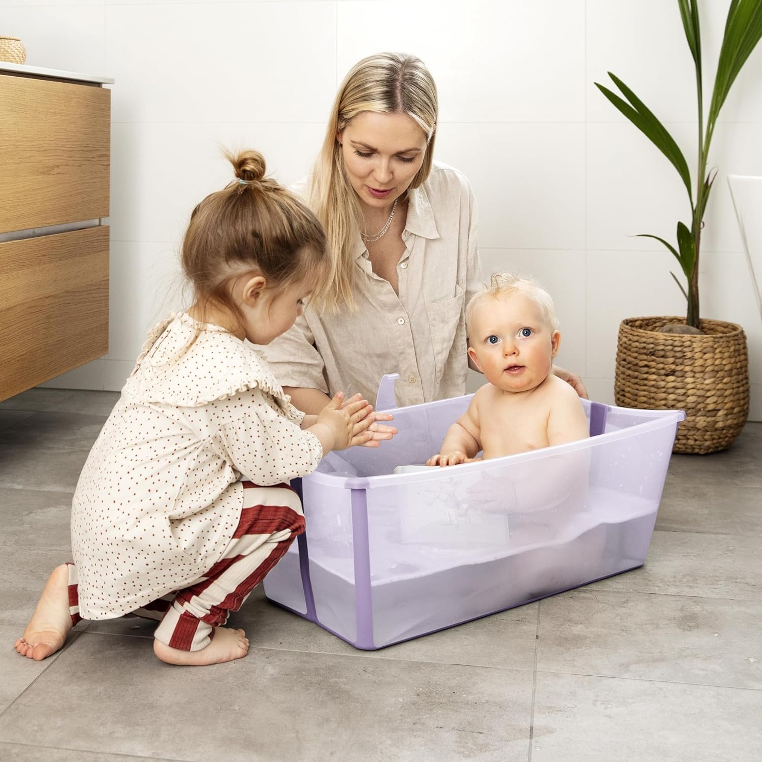 Stokke (ストッケ)ベビーバス 本体 フレキシバス 沐浴 折り畳み 折りたたみ 赤ちゃん お風呂 サンディベージュ ベビー用家具 新生児をしっかりサポート バスタイムより快適 すべりにくい素材の