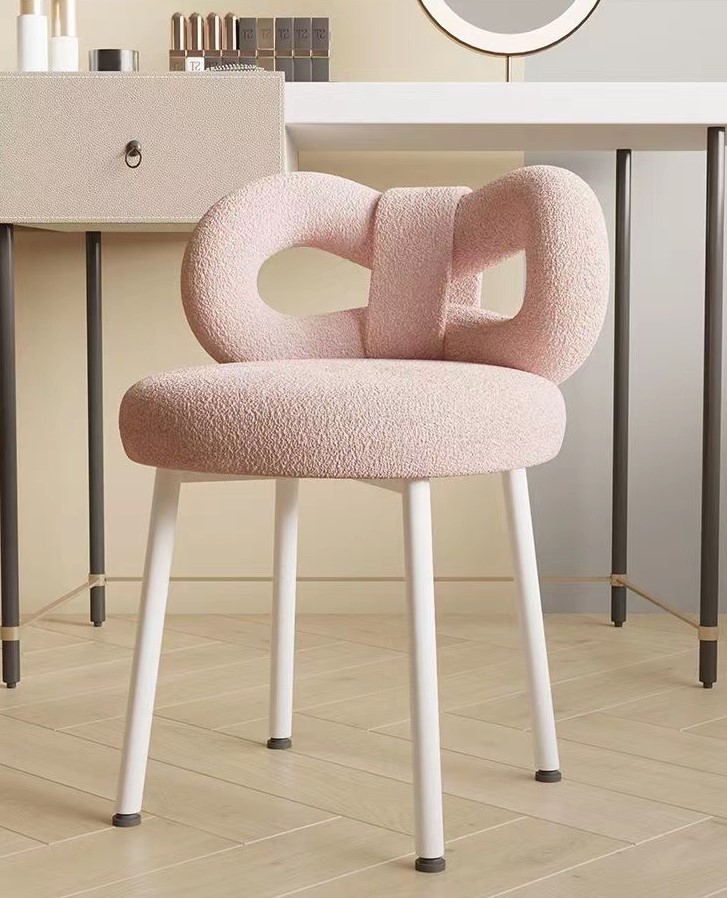 ベロア調のキュートなドレッシングチェア ベロア調のキュートなドレッシングチェア