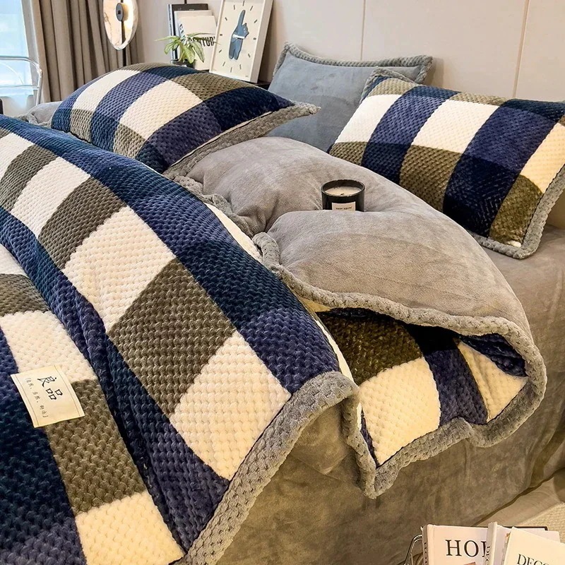 今の流行用ベルベットベッド4点セットビーンベルベット厚みのあるキルトカバー暖かいベッドシーツフランネル厚みのあるベッドシーツ3点セット 今の流行用ベルベットベッド4点セットビーンベルベット厚みのあるキルトカバー暖かいベッドシーツフランネル厚みのあるベッドシーツ3点セット