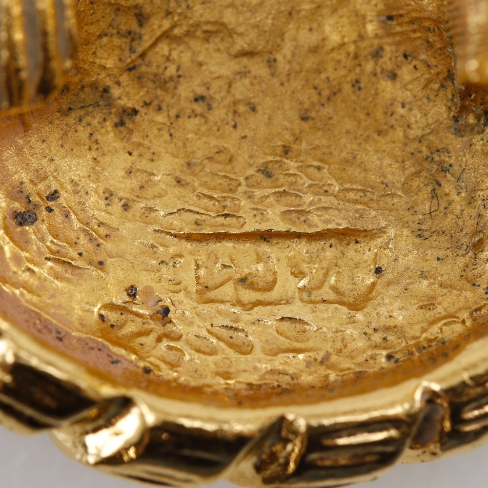 ココマーク ヴィンテージ イヤリング 金メッキ 約23g レディース 中古品 ココマーク ヴィンテージ イヤリング 金メッキ 約23g レディース 中古品