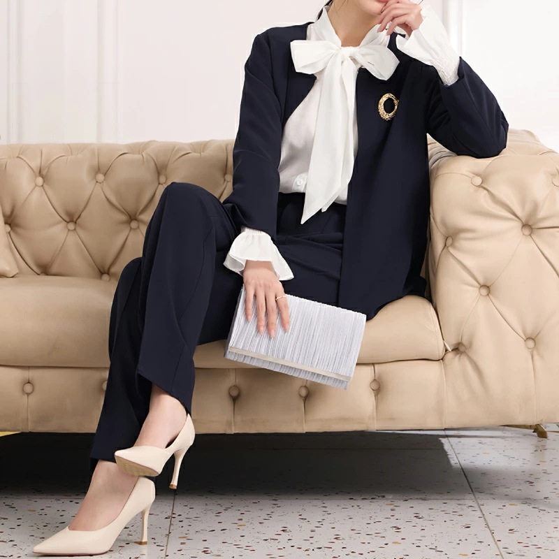 2点セット きれいめ パンツスーツ ラウンドネック ジャケット ノーカラー 上下セット レディース [パンツドレス フォーマル セレモニースーツ 春 夏 秋 冬 トレンド 結婚式 トップス パンツ セ 2点セット きれいめ パンツスーツ ラウンドネック ジャケット ノーカラー 上下セット レディース [パンツドレス フォーマル セレモニースーツ 春 夏 秋 冬 トレンド 結婚式 トップス パンツ セ