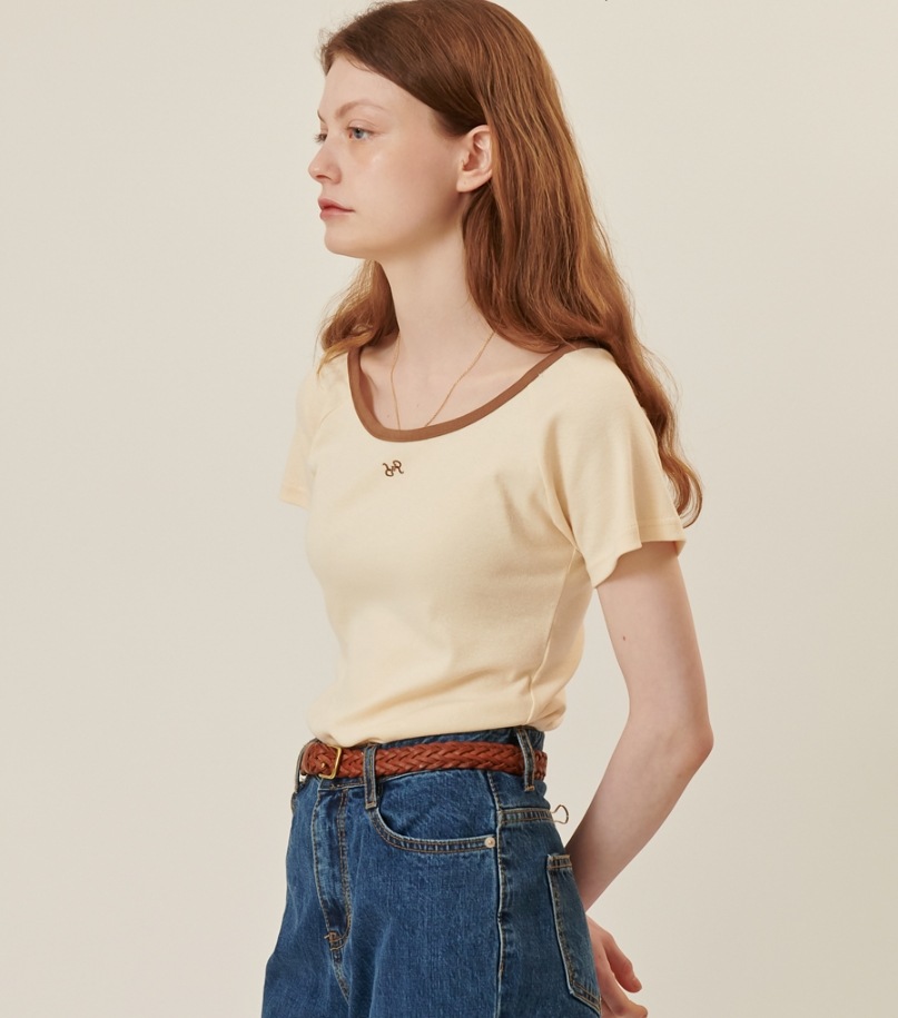 U NECKLINE T SHIRT BEIGE U NECKLINE T SHIRT BEIGE