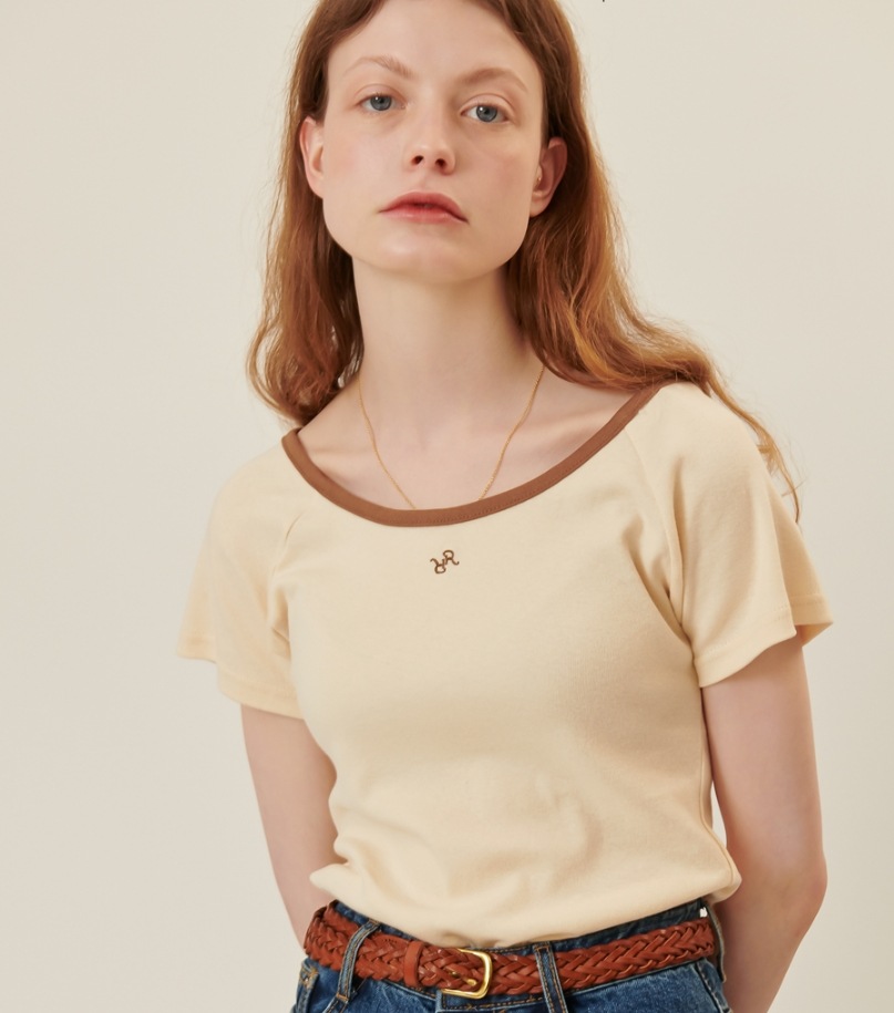 U NECKLINE T SHIRT BEIGE U NECKLINE T SHIRT BEIGE