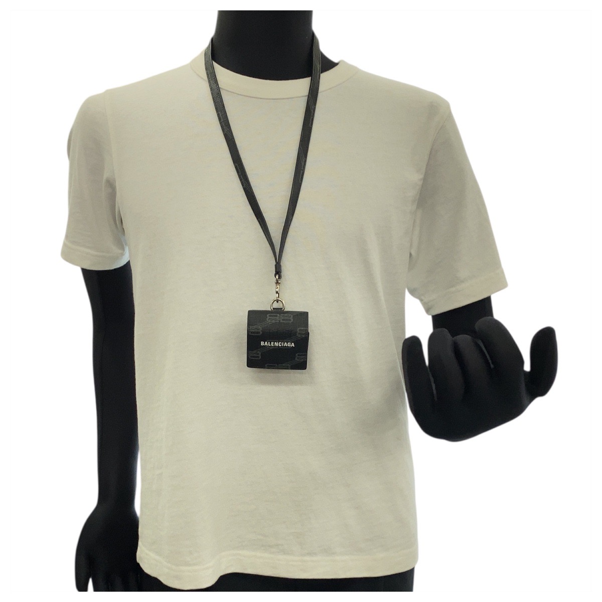 美品 BBモノグラム ブラック 黒 シルバー金具 PVC 702589 1061 エアポッズケース AirPodsケース 男女兼用 メンズ 502721 美品 BBモノグラム ブラック 黒 シルバー金具 PVC 702589 1061 エアポッズケース AirPodsケース 男女兼用 メンズ 502721