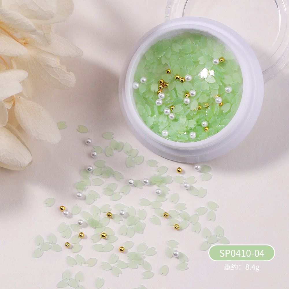 【10点セット】23ネイルアート桜のスパンコールアクセサリー白い花びらのフラッシュビーズを混ぜて甲飾りを着ている 【10点セット】23ネイルアート桜のスパンコールアクセサリー白い花びらのフラッシュビーズを混ぜて甲飾りを着ている