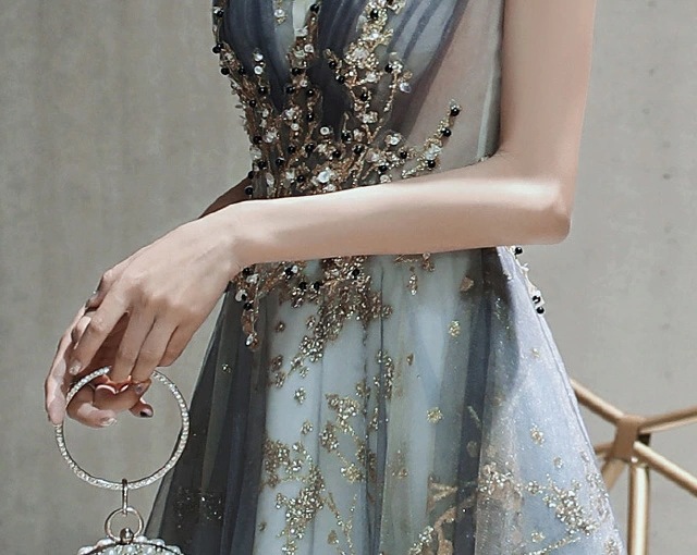 イブニングドレス スパンコールドレス キラキラドレス ロングドレス ノースリーブ 発表会ドレス チュール 編み上げ 演奏会ドレス キレイめ パーティードレス 二次会ドレス お呼ばれドレス