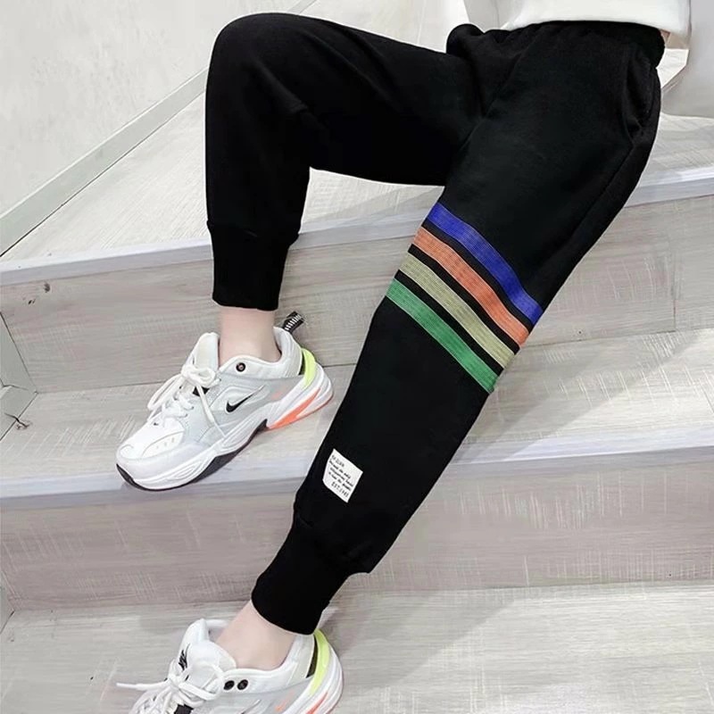 【期間特典】子供服 子ども服 こども服 キッズ服 スウェット パンツ ズボン キッズパンツ スウェットパンツ ジュニア 秋 スポーツウェア ゆったり カラーライン おしゃれ お洒落 かわいい ブラッ