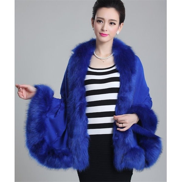 Qoo10] ファーポンチョ 肩掛け ポンチョコート