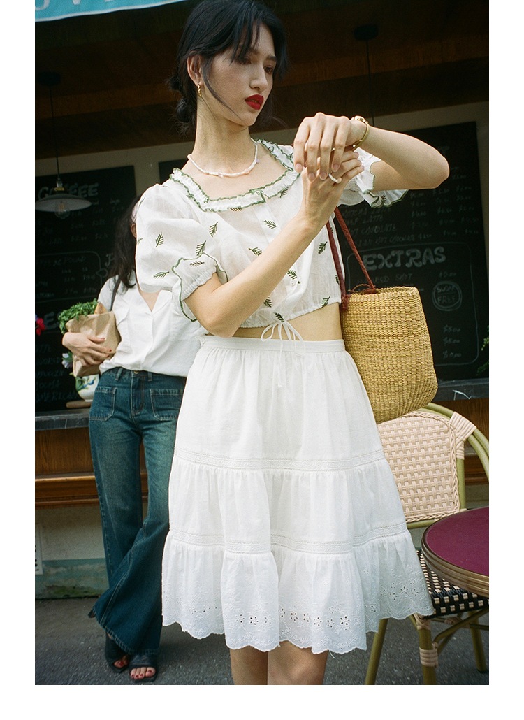 半袖 刺繍 ネクタイ スクエアカラー パフスリーブ 半袖 シャツ レディース 夏 フレンチ レトロ トップス ホワイト S M L トップス かわいい 大人可愛い きれいめ シンプル カジュアル 大人