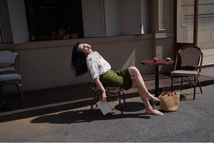 半袖 刺繍 ネクタイ スクエアカラー パフスリーブ 半袖 シャツ レディース 夏 フレンチ レトロ トップス ホワイト S M L トップス かわいい 大人可愛い きれいめ シンプル カジュアル 大人