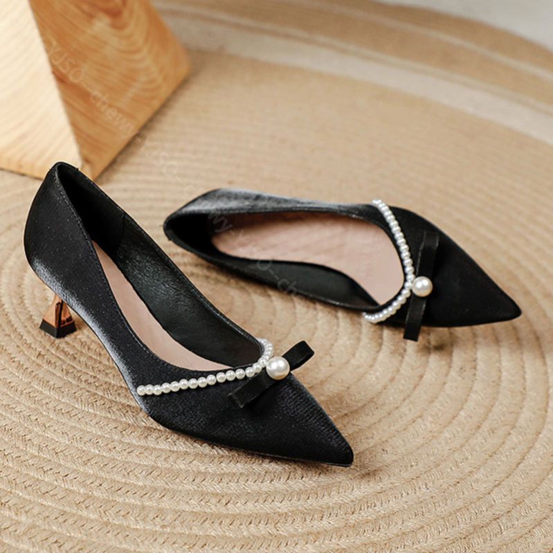 500円OFFクーポン ドレスシューズ 結婚式パンプス ポインテッドトゥ パーティ 靴 5.5センチヒール パール サテンパンプス ピンヒール リボン 可愛い おしゃれ 痛くない ハイヒール 美脚魅せ 500円OFFクーポン ドレスシューズ 結婚式パンプス ポインテッドトゥ パーティ 靴 5.5センチヒール パール サテンパンプス ピンヒール リボン 可愛い おしゃれ 痛くない ハイヒール 美脚魅せ